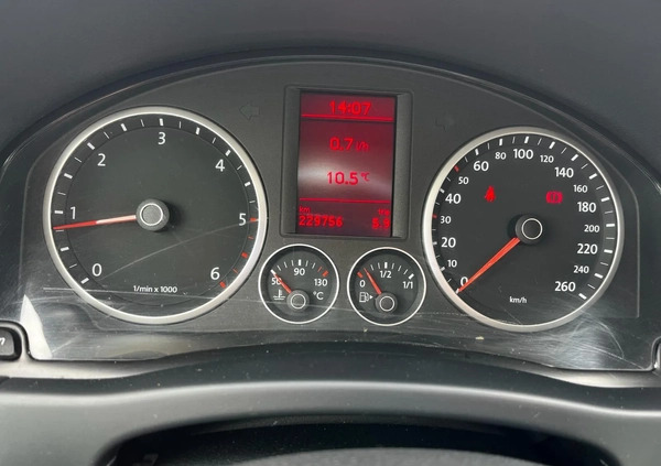 Volkswagen Tiguan cena 27700 przebieg: 228000, rok produkcji 2008 z Kłodzko małe 56